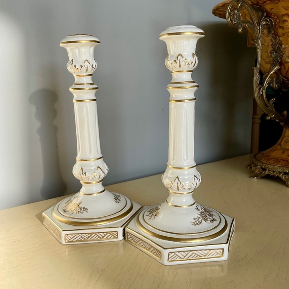 Ceramic Candlesticks  Cream with gold accent. Made in Italy. - Picture 5 of 6